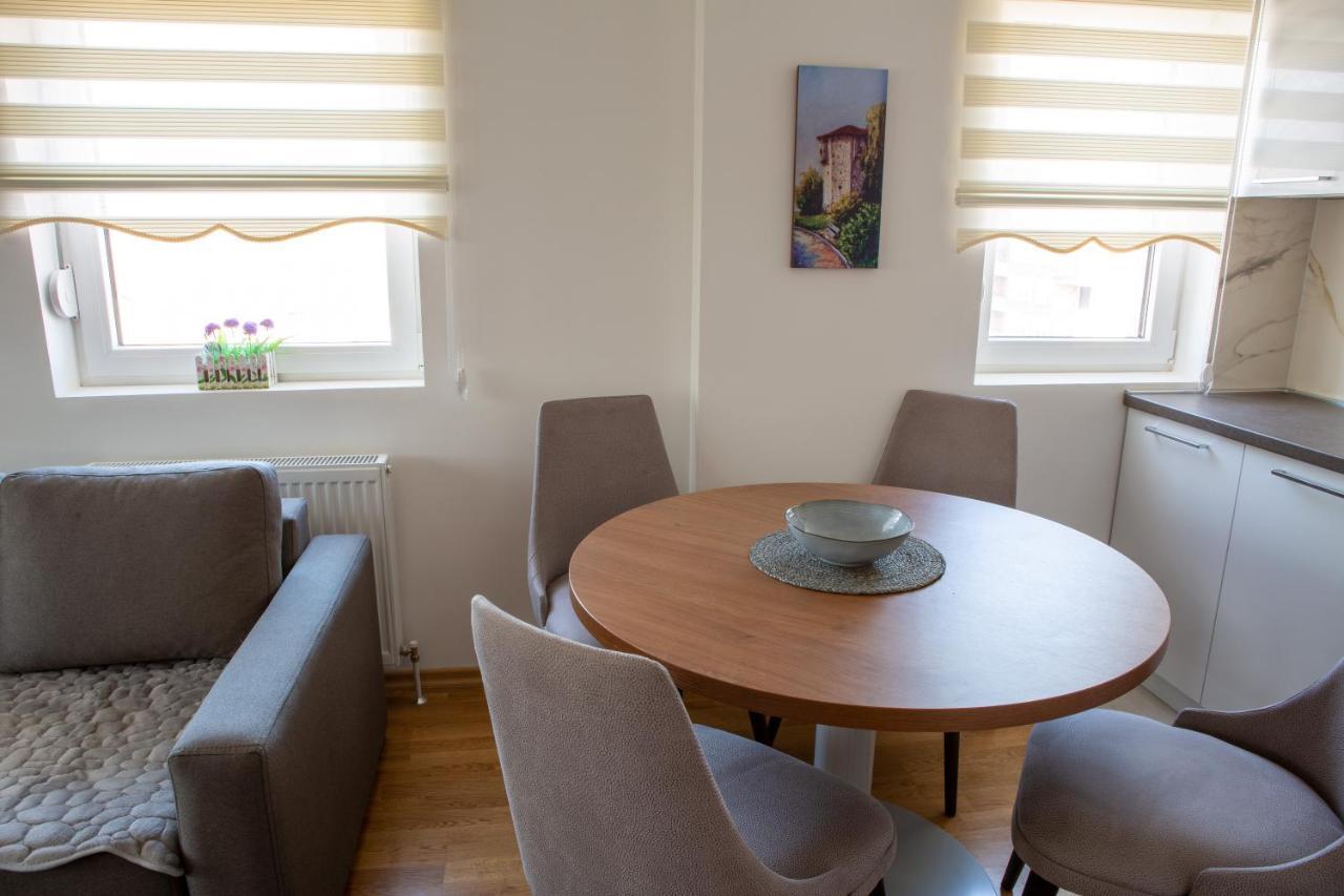 Novi Pazar Apartman Lux Exterior foto